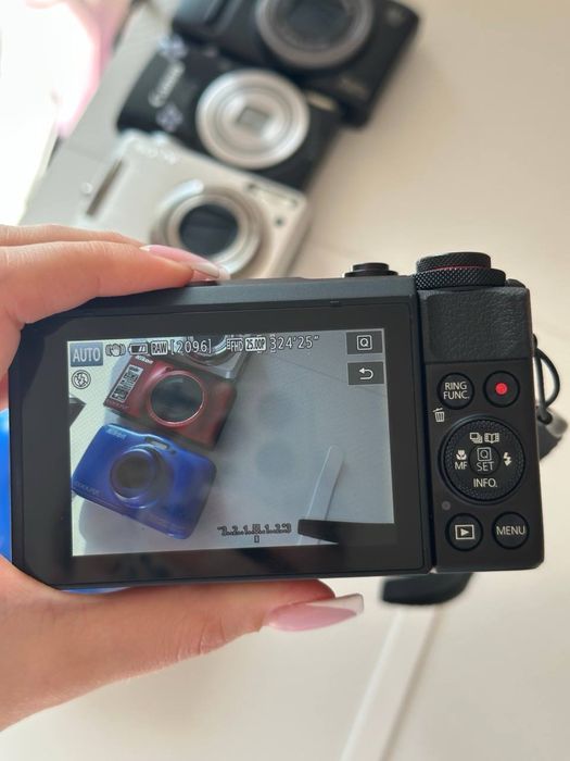 Aparat cyfrowy Canon powrrshot G7X mark II czarny kompaktowy