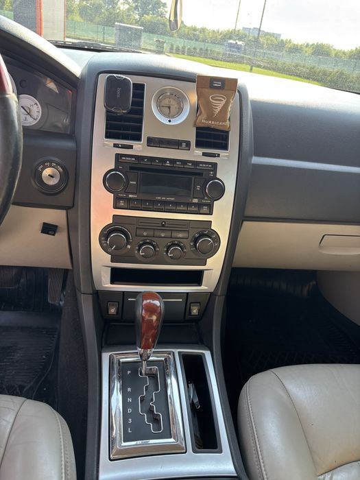 Крайслер 300с 2,72 обьем