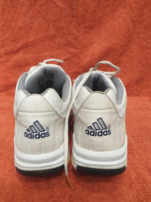 Vintage Adidas Sneaker