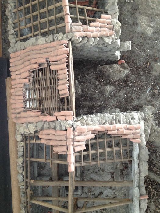 Maquete em materiais naturais