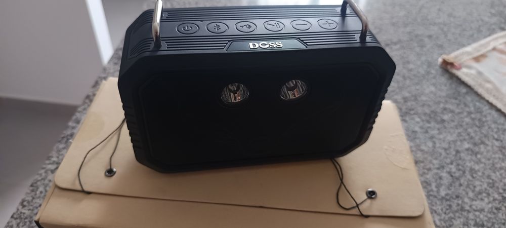 Coluna bluetooth portátil