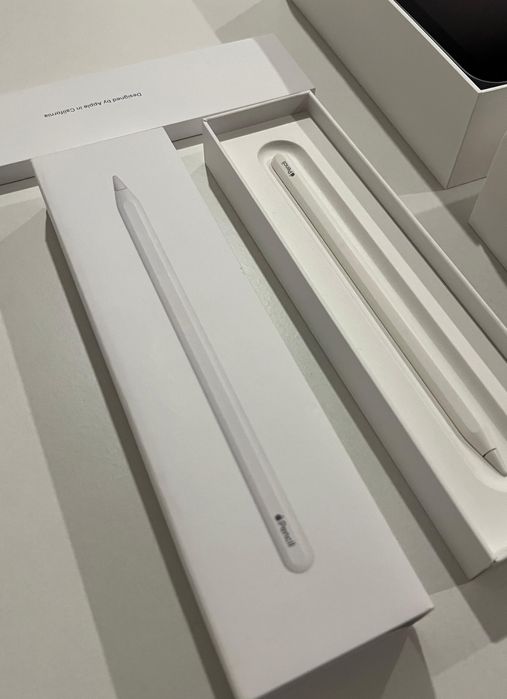 iPad Pro 11" (3ª geração, Wi-Fi, 256GB) + Apple Pencil (2ª geração)