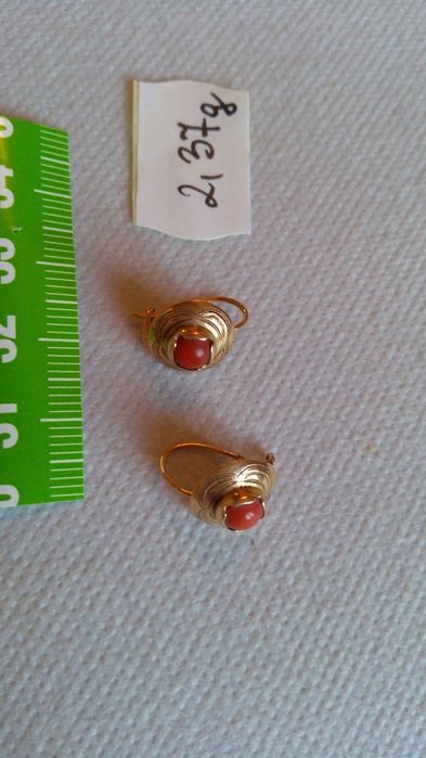 Kolczyki złote z koralami  zamienię