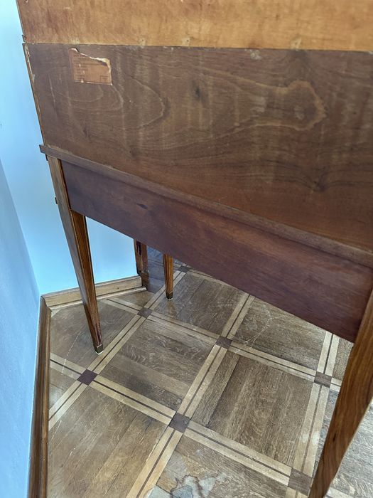 Sekretarzyk damski w manierze Ludwika XVI