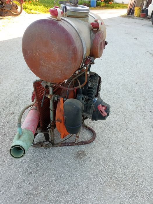 Pulverizador de sulfato casal a gasolina
