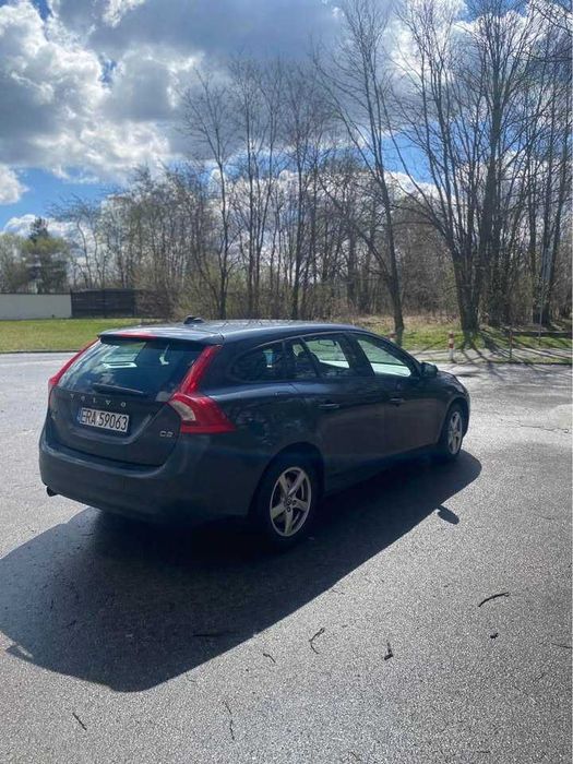 Volvo V60 D2 2014