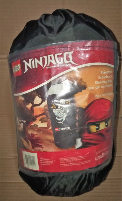 Patins em linha e saco cama Ninjago