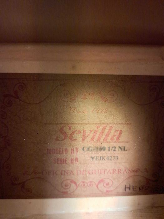 Guitarra Clássica Sevilla 1/2 para Criança + Estojo