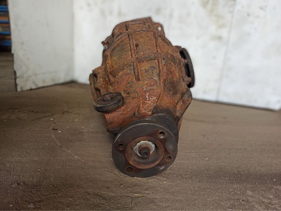 Редуктор задній міст ssangyong rodius 4wd T43A-000 741.743