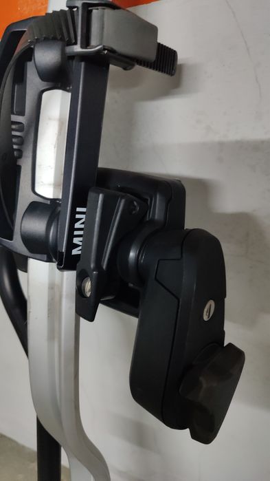 Vendo suporte de tejadilho para bicicletas da Mini