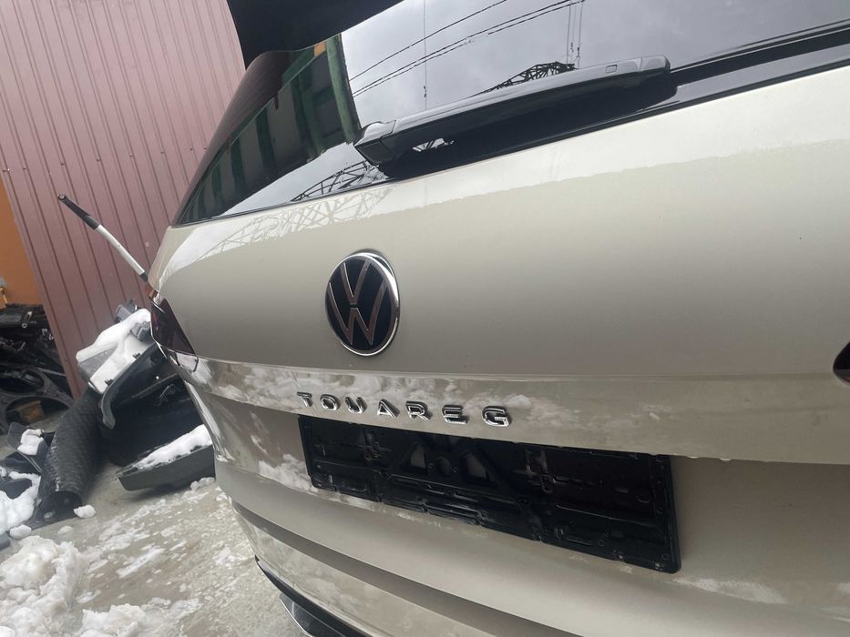 Кришка багажника Volkswagen Touareg 2018-2024 L1Z