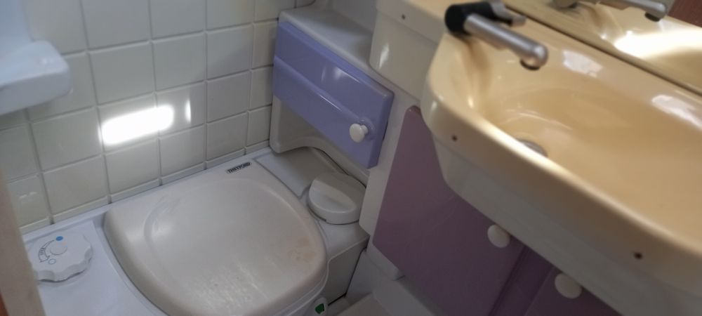 Caravana DETHLEFFS c / WC e avançado