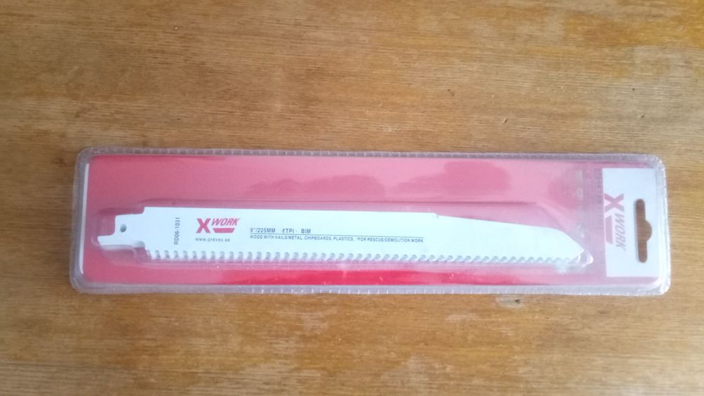 Полотно для шабельної пили по дереву з цвяхами