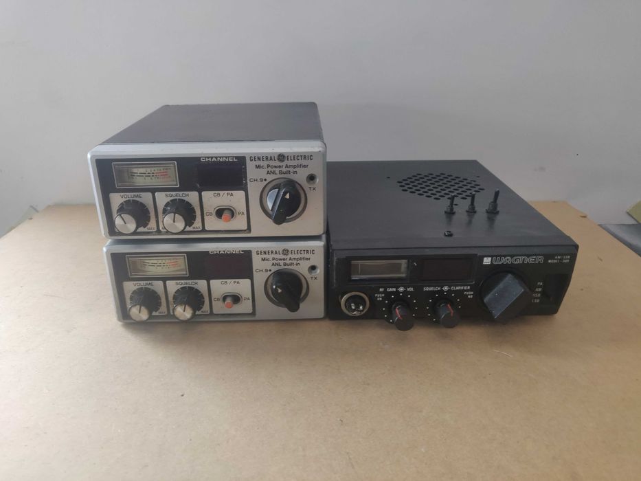 Broken Radios (Non-Functional, Decorative Only)64563977728003122