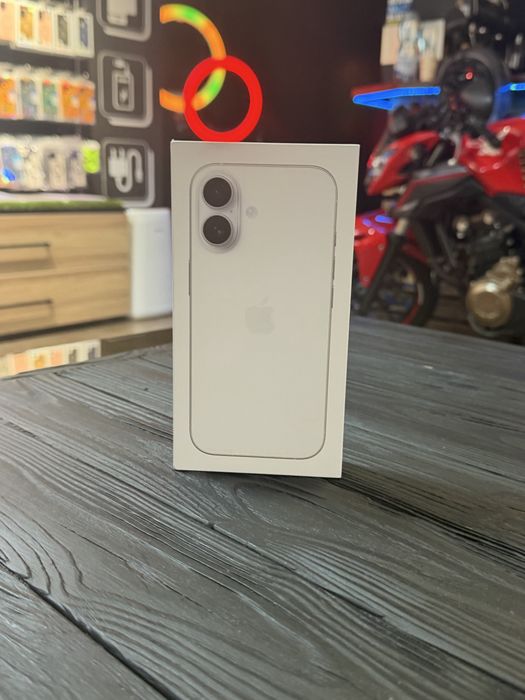 iPhone 17 256 White