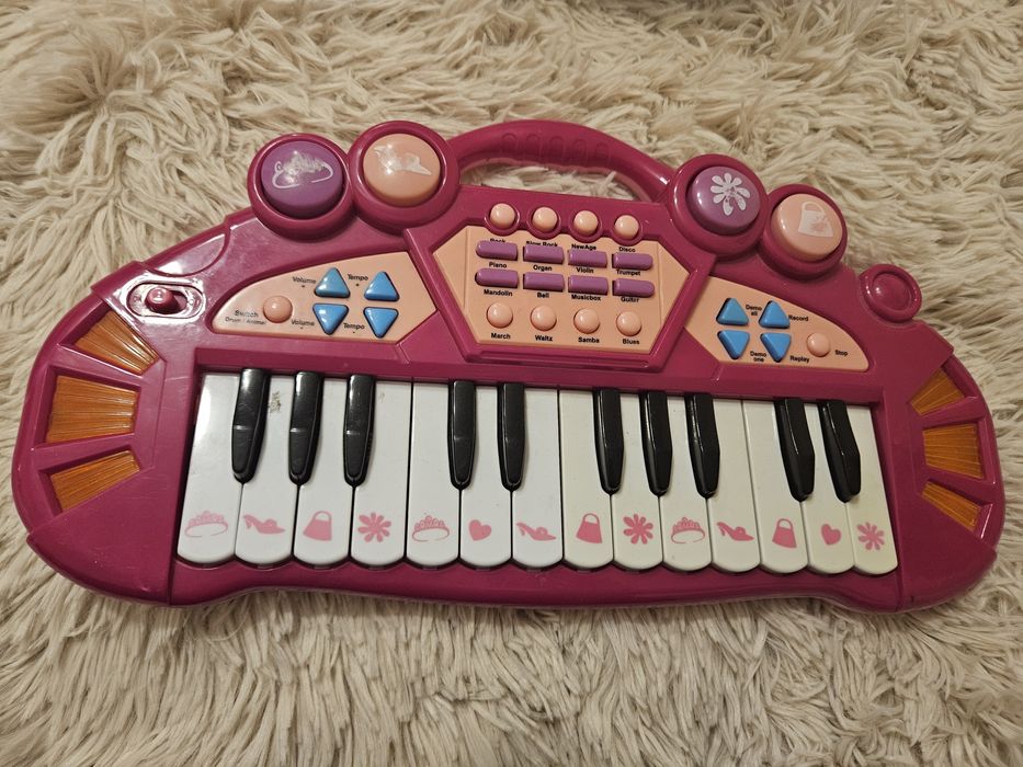 Pianinko interaktywne dla księżniczki