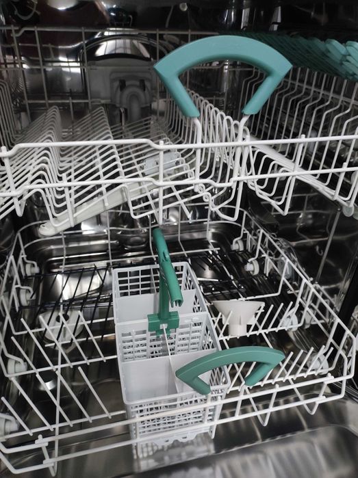 Máquina de Lavar Loiça Ariston LSV635IX - Para Peças ou Reparação