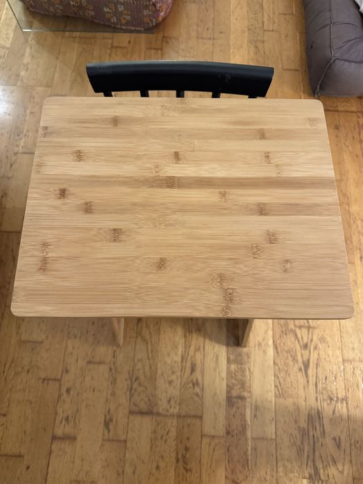 Secretária criança