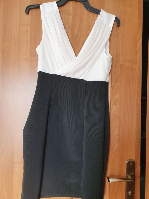 Dwie sukienki wizytowe