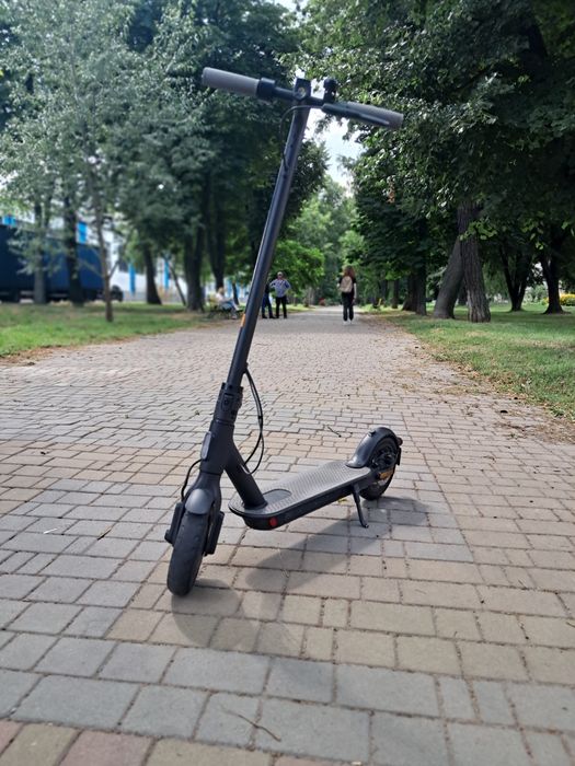 Электросамокат Xiaomi Mi Electric Scooter 1s Black