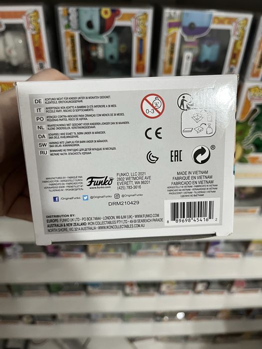 Funko pop 960 hatsune miku v4x