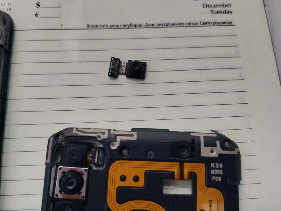 Запчасти Samsung M30S.