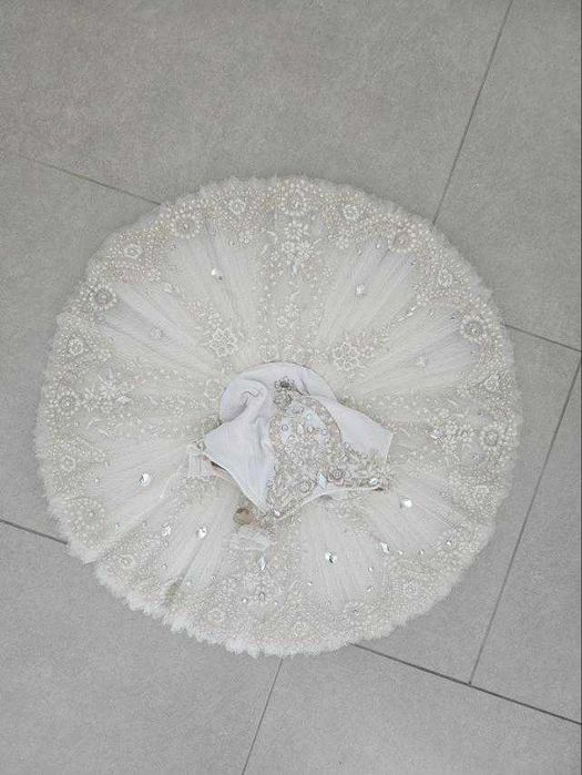 Продам балетну пачку ідеальному стані зріст 128-140