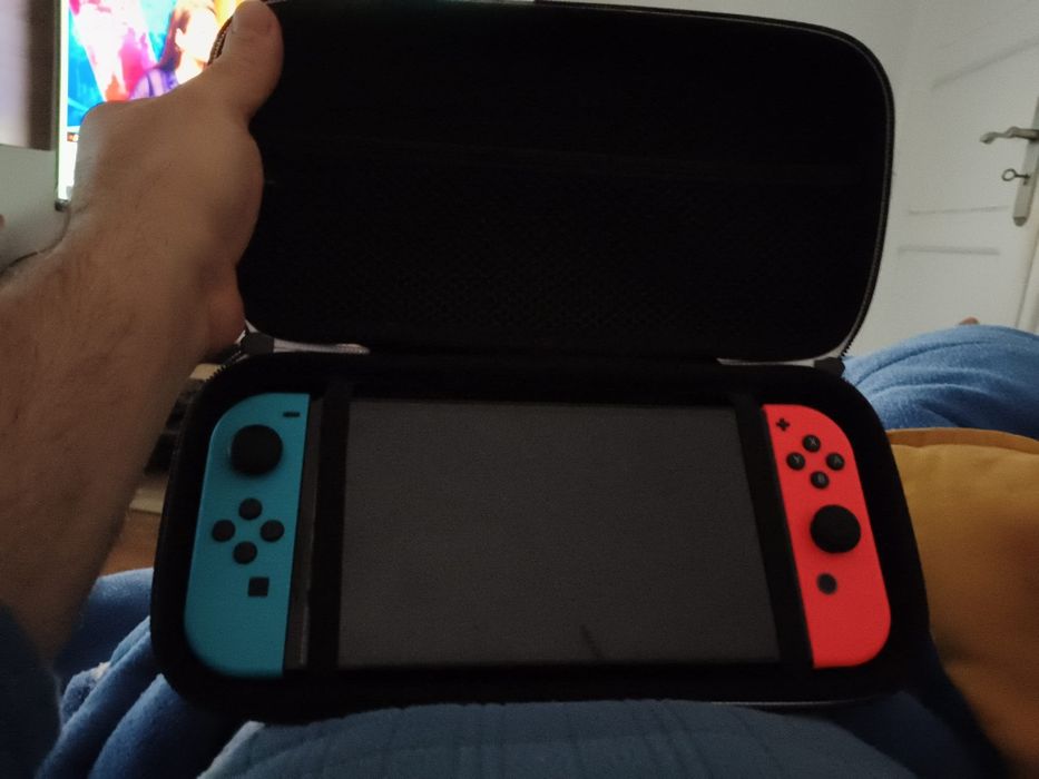 Nintendo switch 1  v2 OLED