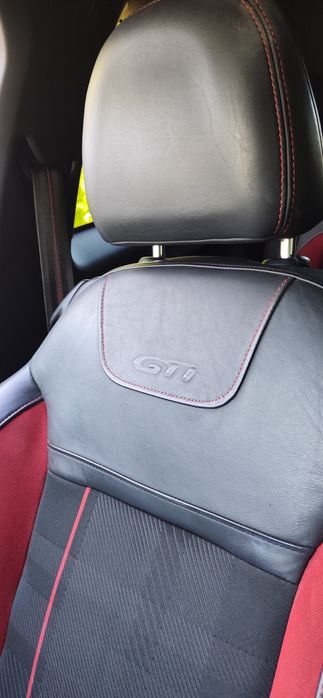 Peugeot 208 GTI full extras