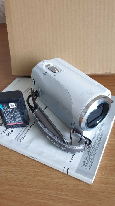 Відеокамера Sony HDR-CX250E White