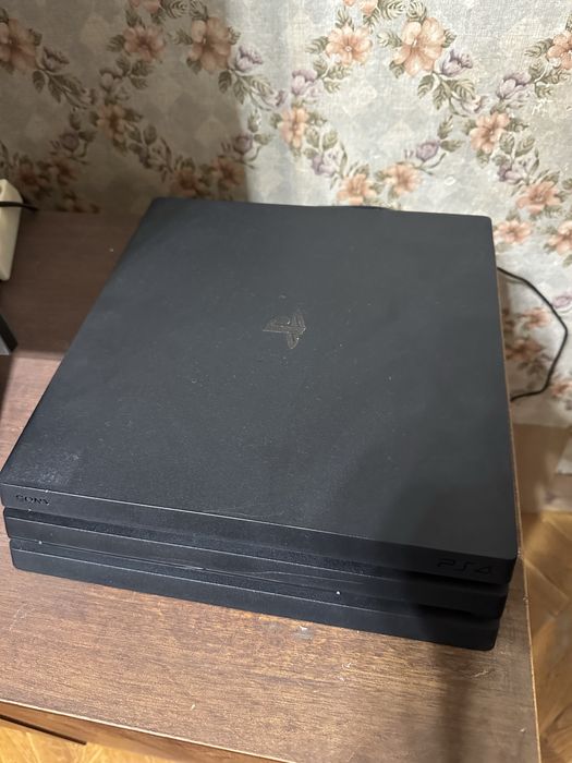 Ps4 pro 1TB продам