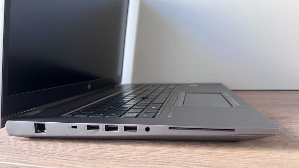 Проєктування/Архітектури/інженерії/HP ZBook 15 G8/є один/Монтаж/Сучасних ігор