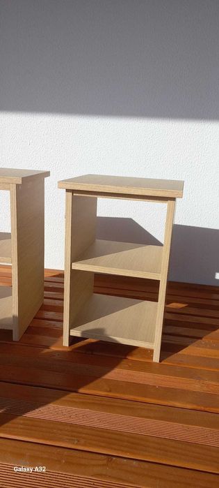 Mesa de cabeceira de madeira, NOVA, POR ESTREAR