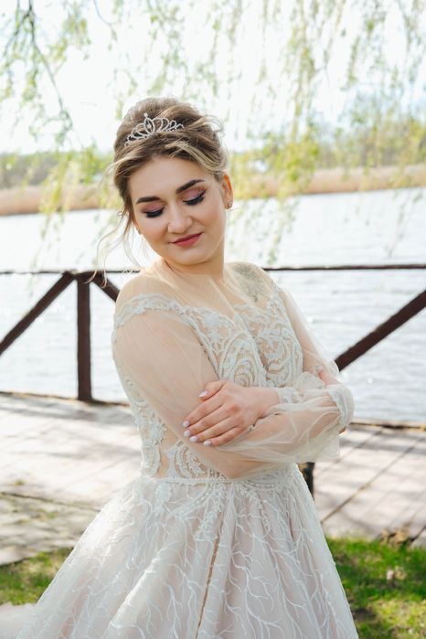 Весільна сукня від crystal