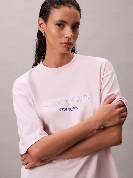 Футболка жіноча Calvin Klein Pink Relaxed Sequin Logo T-Shirt