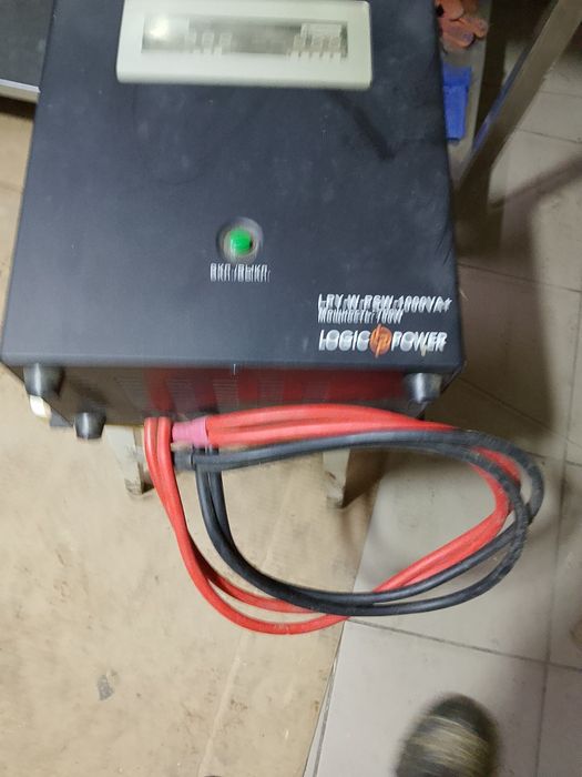 Продам бесперебойник на 700w!