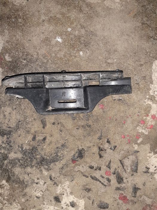 Кріплення бампера хендай ґедзь