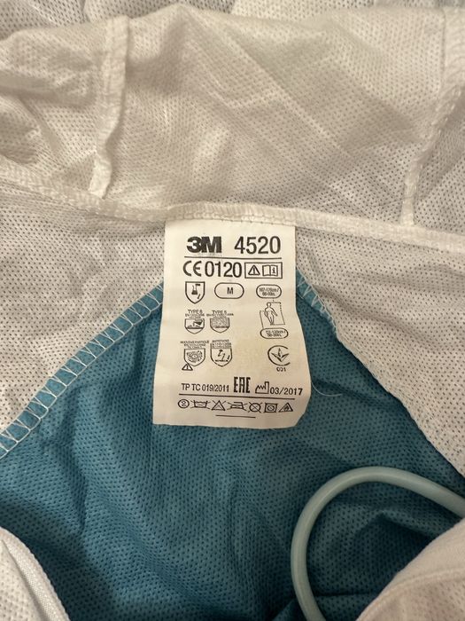 Захисний комбінезон 3M™ 4520, розмір M