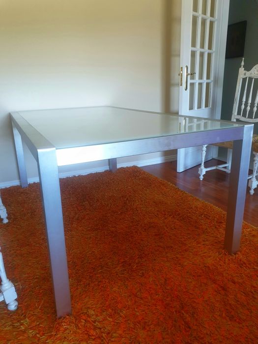 Mesa de sala de jantar