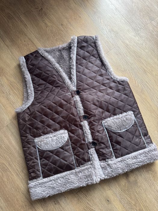 Жилетка на овчині  кишені