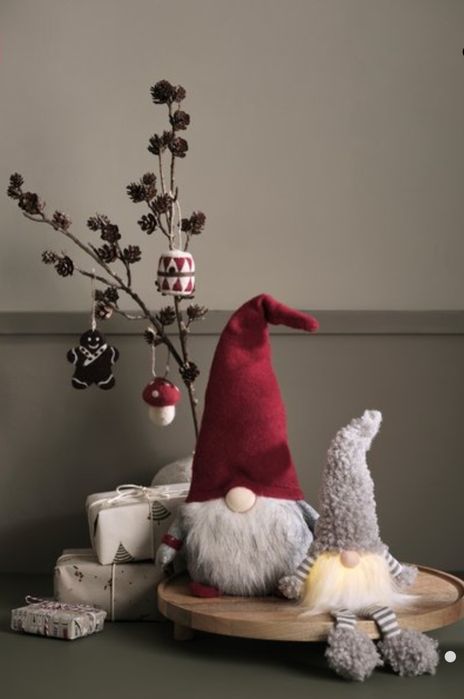 Червоний Новорічний гном 53 см, діаметр 15см