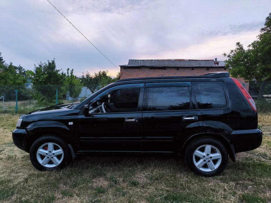 NISSAN X - Trail