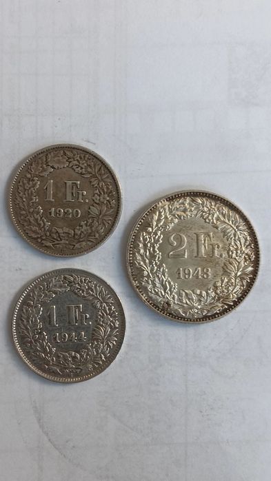 3 moedas prata 835. Francos Suíços.