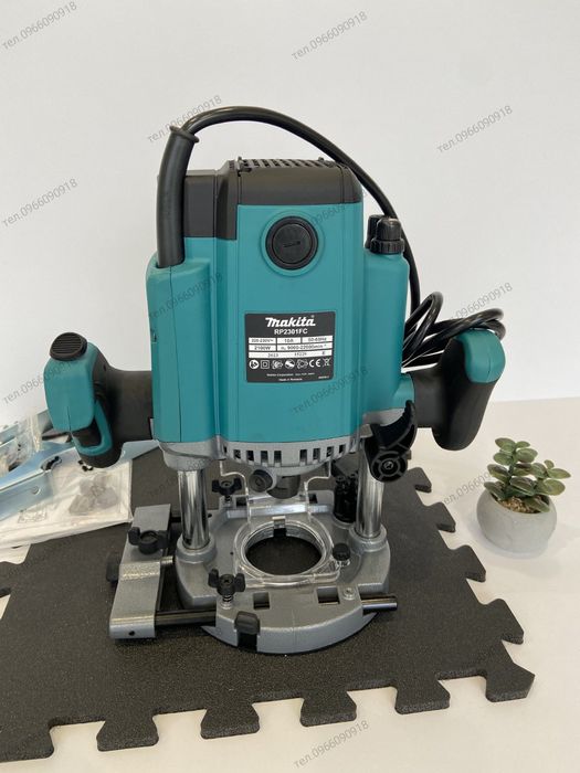 Фрезер мережевий, фрезерный станок Makita Румунія