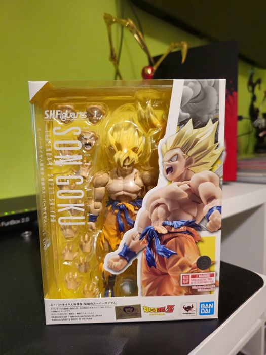 S.H Figuarts Son Goku Legendary supersayian