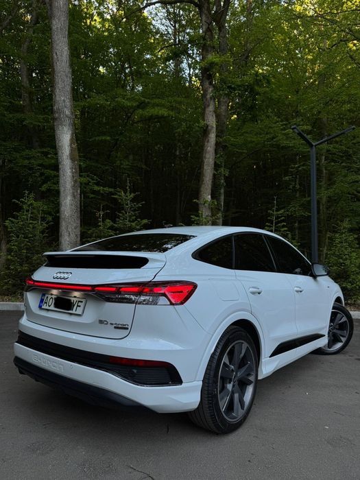Авто Audi q4 sportback e-tron