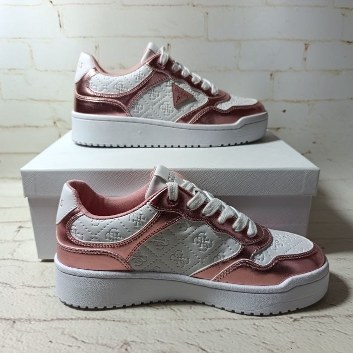Białe Sneakersy GUESS 39 Różowe Złoto Monogram Oryginalne Pudełko