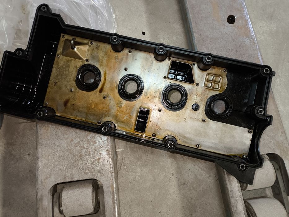 Кришка клапанов хюндай Туксон 2008,2.0бенз