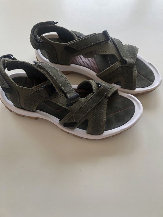 Sandały Quechua z Decathlon 42