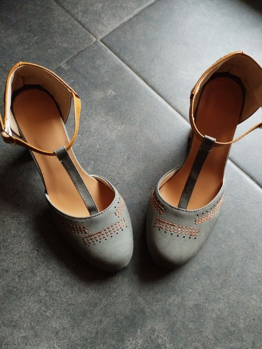Sapato T36 Novos